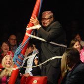 Programm mit Kunst & Komik