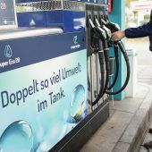 Erste Zapfsäule mit Super E20