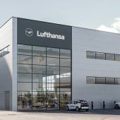 Platz für Montage modernster Triebwerke