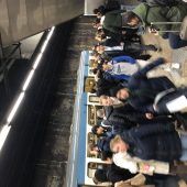 Gedränge in kurzen Zügen