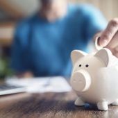 Aktien, Festgeld, Gold: Darauf müssen Sparer achten