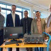 Freude über Hightech-Sachspende