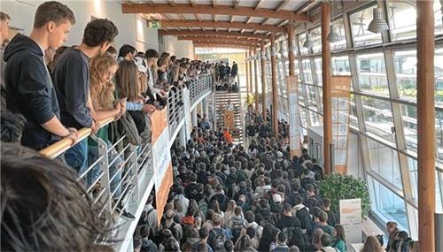 Beim Studienstarttag am Campus Rosenheim waren die meisten der etwa 2000 neuen Studierenden der TH Rosenheim anwesend. Foto Jess