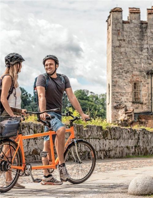 Burgen und barocke Kirchen locken auf den Radltouren. Fotos Inn-Salzach Tourismus