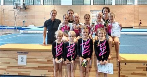 Die Turnerinnen des TV Obing holten in der WK 16 den ersten Platz. Foto TV Obing