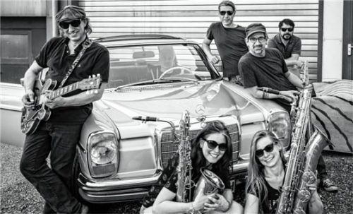 Die „Voodoohounds“ spielen in der Cafelottebar. Foto Re