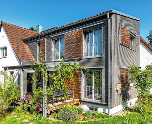 Ein stilgerechter Anbau wertet die Immobilie auch optisch auf. Foto Baufritz / Billy Gropper / BHW Bausparkasse