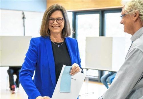 Ilse Aigner bei der Stimmabgabe am Sonntag: Für Klaus Stöttner ist die CSU-Politikerin aus Feldkirchen-Westerham die Idealbesetzung als Landtagspräsidentin. Foto Merk