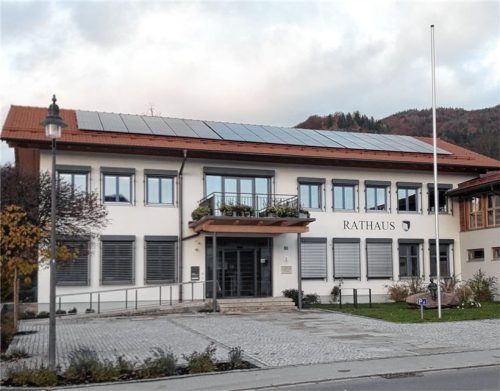 Im Nußdorfer Rathaus stimmten die Räte mit zehn zu drei Stimmen für den Beitritt zur Öko-Modellregion Hochries-Kampenwand-Wendelstein. Foto Steffenhagen