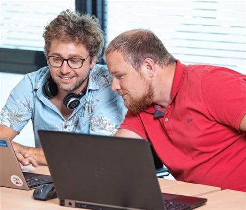 IT-begeisterte Talente, inspirierende Arbeitsumgebung und Teamgeist sind die Basis für den Erfolg der COC AG in Burghausen.