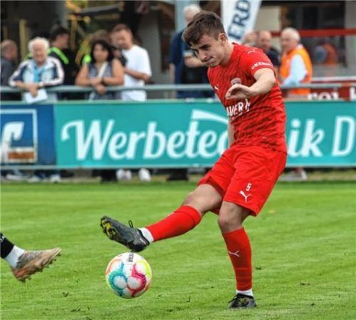Léon Schmit ist einer von fünf Defensivspielern, die Buchbach heute nicht zur Verfügung stehen. Foto Buchholz