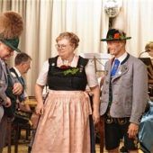 Für große Verdienste um die „Trachtensache“ ausgezeichnet