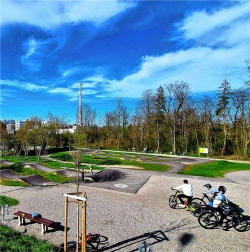 Rasante Fahrt auf dem Pumptrack Burgkirchen.
