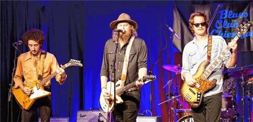 Robert Jon & The Wreck in Höchstform beim Blues Club Chiemgau-Jubiläum. Foto  Schmidmayer
