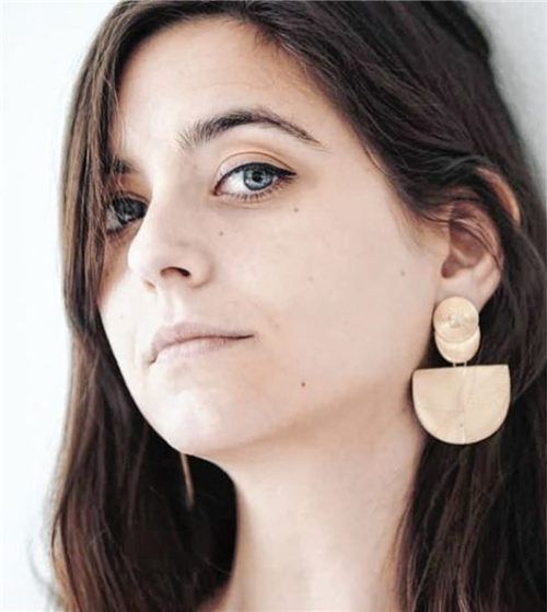 Sheva Tehoval singt deutsche und französische Lieder. Foto Jouve