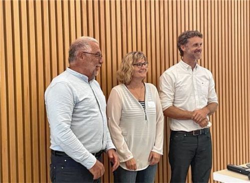 Über reges Interesse an der Veranstaltung „Demenz – was nun“, im Landratsamt Rosenheim freuten sich (von links) Rechtsanwalt Jochen Faßhauer, Michaela Lichtinger vom Staatlichen Gesundheitsamt und Dr. Dr. med. Henning Peters. Foto Landratsamt Rosenheim