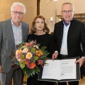Senta Berger mit   Toleranz-Preis geehrt