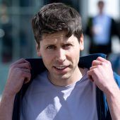 OpenAI: Der geschasste Chef kehrt zurück