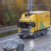 DHL-Laster auf dem E-Highway