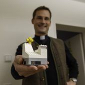 Eine Kirche aus Lego