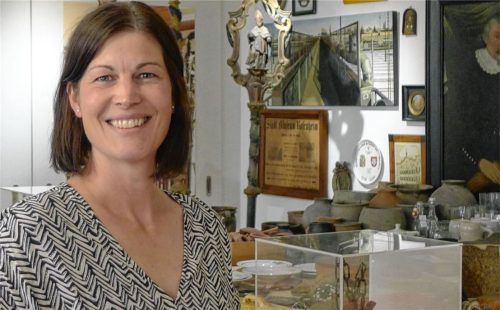 Andrea Krammer ist die neue Leiterin des Städtischen Museums. Sie folgt auf Walter Leicht. Foto Stadt Rosenheim/Christian Baab