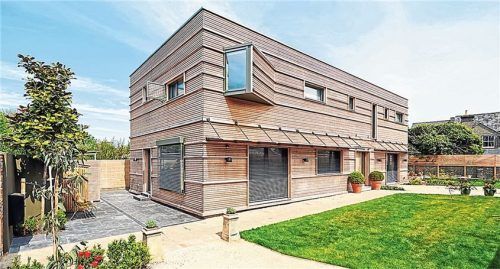 Aus wiederverwendeten Baustoffen können ganz besondere Häuser entstehen. Baufritz / Bhw