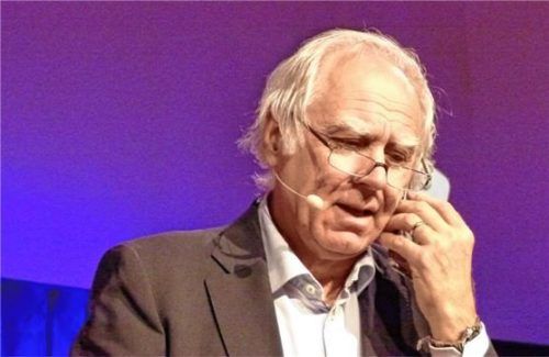 Bescherte dem Publikum einen großartigen Abend: Bruno Jonas in der Bruckmühler „Kulturmühle“.Foto ahrens