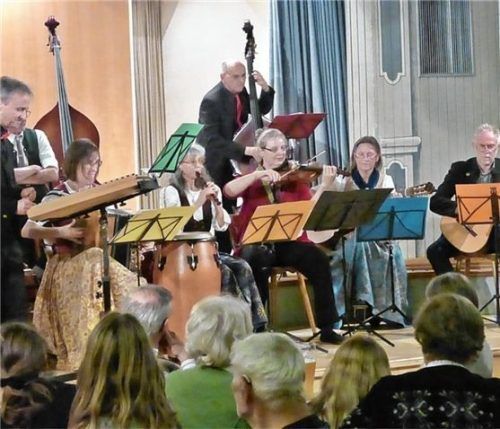 Das Ensemble Amabile war mit von der Partie auf dem Herbstkonzert des Männergesangvereins Brannenburg-Schloss. Foto re