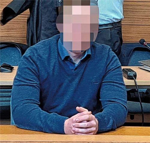 Der Angeklagte Sebastian T. im großen Saal des Landgerichts Traunstein. Foto Weiser