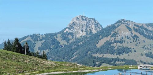 Der Wendelstein markiert nach der Erweiterung nicht nur verbal, sondern auch geografisch den westlichen Eckpunkt der Öko-Modellregion Hochries-Kampenwand-Wendelstein. Das Bild wurde im Sommer aufgenommen. Foto Schubert