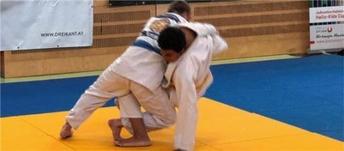 Florian Linsner war nach einem kontrollierten Auftritt die Goldmedaille nicht zu nehmen.Foto Daniela Gruber