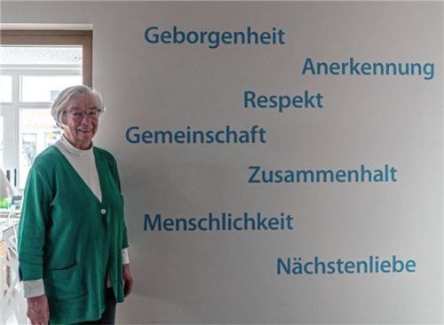Menschlichkeit und Gemeinschaft sind nicht nur Schlüsselbegriffe für die Nachbarschaftshilfe, sondern auch für deren Besuchsdienst, meint Gabriele Endter, die ihn leitet. Foto Thomae