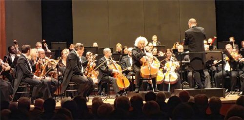 Mischa Maisky gestaltete souverän die Solo-Partien in Dvoráks Cellokonzert.Foto füchtner