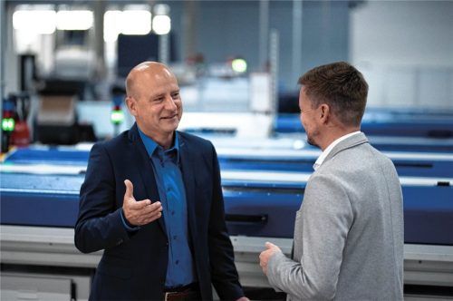 Seit 20 Jahren ist Robert Klemisch beim Mühldorfer Steckerhersteller ODU. Er ist jetzt einer von drei Geschäftsführern. Sein Ziel: Die Erfolgsgeschichte fortschreiben. Foto ODU