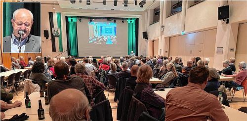 Über das Bevölkerungswachstum der Stadt Kolbermoor informierte Bürgermeister Peter Kloo auf der jüngsten Bürgerversammlung. Foto Gerlach