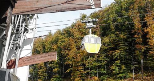 Über die Region hinaus bekannt: die alten Gondeln der Kampenwandbahn. Foto Sautter