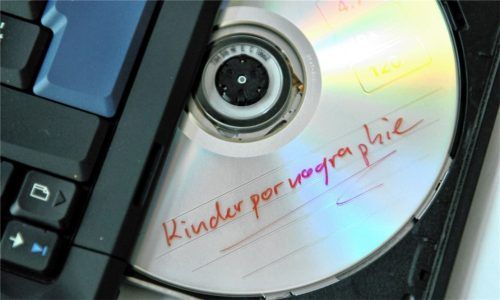 Unerträgliche Aufnahmen: Ein Gutachter zeigte vor Gericht einige der kinderpornografischen Inhalte. Die Dokumentation war kaum zu ertragen und wurde gestoppt. Foto dpa