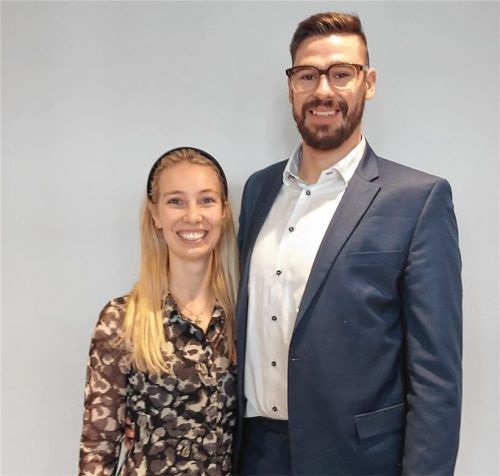 Vorfreude auf die nächste Zeit: Bernadette I. und Oliver I. können die Faschingssaison 2024 kaum abwarten. Foto Beuerlein