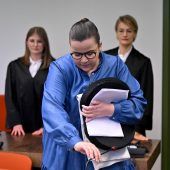 Tandler räumt unter Tränen Fehler ein