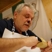 Keiner schnupft so gut wie Emil Hartmann