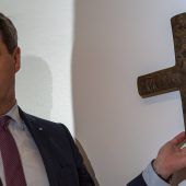 Söders Kreuzerlass auf dem Prüfstand