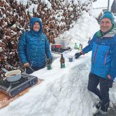 Schnee,mehr Schneeund eine Schneebar