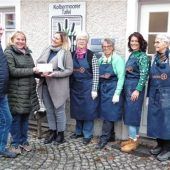 Nachbarschaftshilfe übergibt Weihnachtsspende