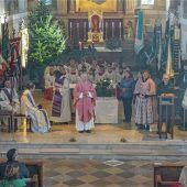 Willkommensgeschenke für Monsignore Schlichting in Pang