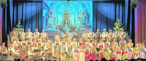 Authentisch und doch neu präsentiert Hans Berger sein Weihnachtsoratorium „Wacht auf, ruft uns die Stimme“ im Rosenheimer Kuko.Foto re