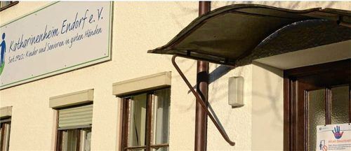 Das Katharinenheim ist zahlungsunfähig. Zumindest vorübergehend. Wie es in den Altenheimen und Kitas auf Dauer weitergeht, ist derzeit offen. Foto Ammelburger