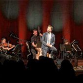 „Ist da draußen irgendwer?“