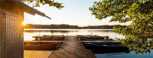 Der Hartsee ist Teil der Eggstätt-Hemhofer Seenplatte, die als eines der ersten Gebiete vor weit über 80 Jahren zum Naturschutzgebiet ausgerufen wurde. Sie ist auch Teil des europaweiten Schutzgebiets „Natura 2000“, bei dem über eine Biotopverbundachse die beiden Naturschutzgebiete Eggstätt-Hemhofer Seenplatte und Seeoner Seen miteinander verbunden sind.Foto  Steen