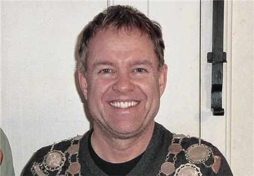 Der wiedergewählte Schützenmeister der „Elfer“ Wildenwart, Andreas Freund junior, ist in diesem Jahr zugleich amtierender Schützenkönig. Freund führt den Verein seit 2003 als Schützenmeister. Foto Rehberg