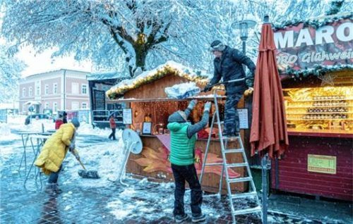 Die Absage des Marktes war keine Option für viele Standlbetreiber, denn „von so einem bisschen Schnee lassen wir uns nicht unterkriegen“.